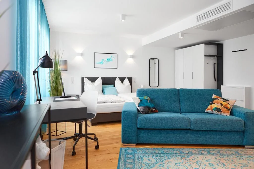 SERVENTO Boardinghouse